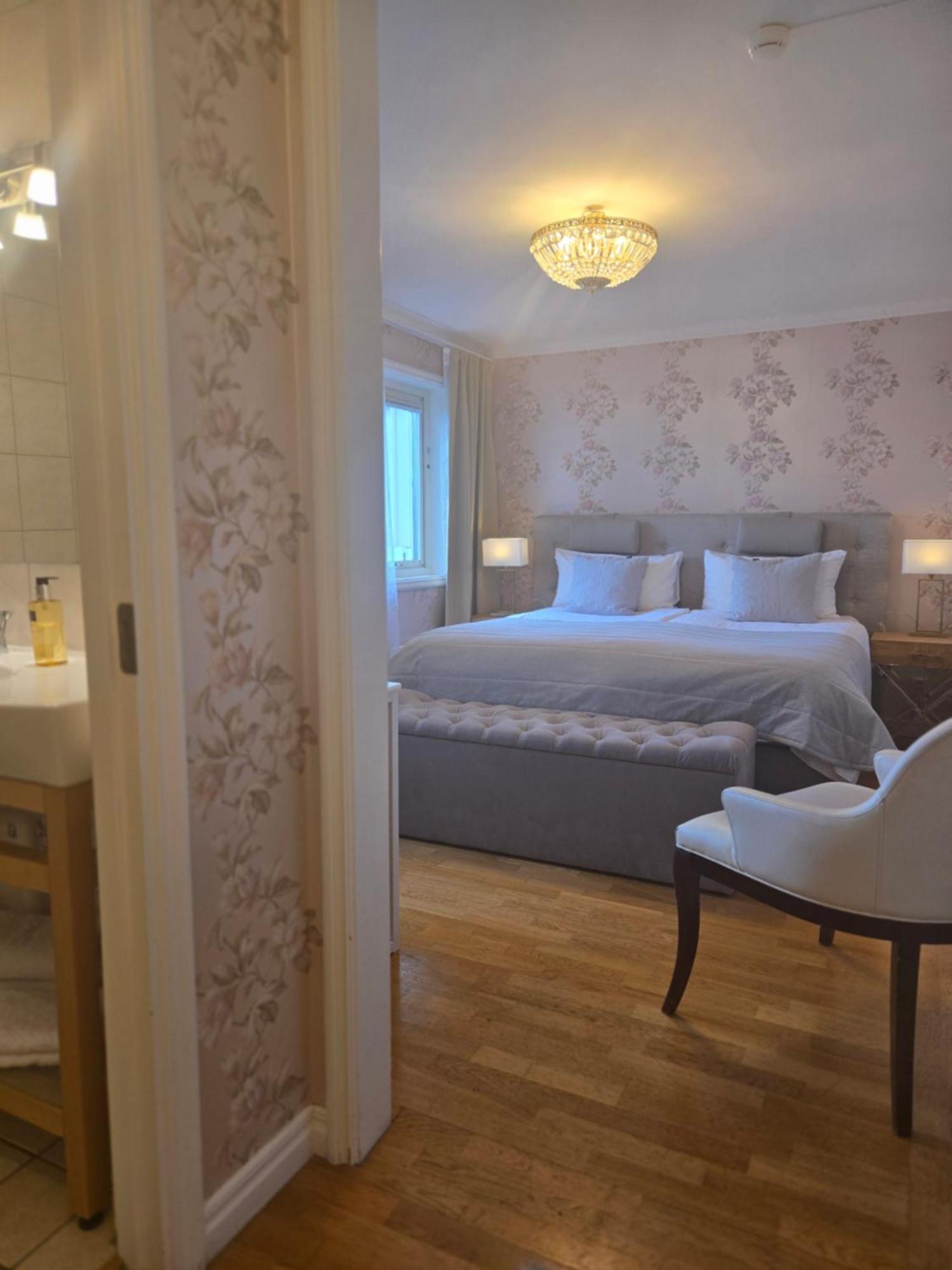 Vaenerport Lakefront Hotell Mariestad Εξωτερικό φωτογραφία