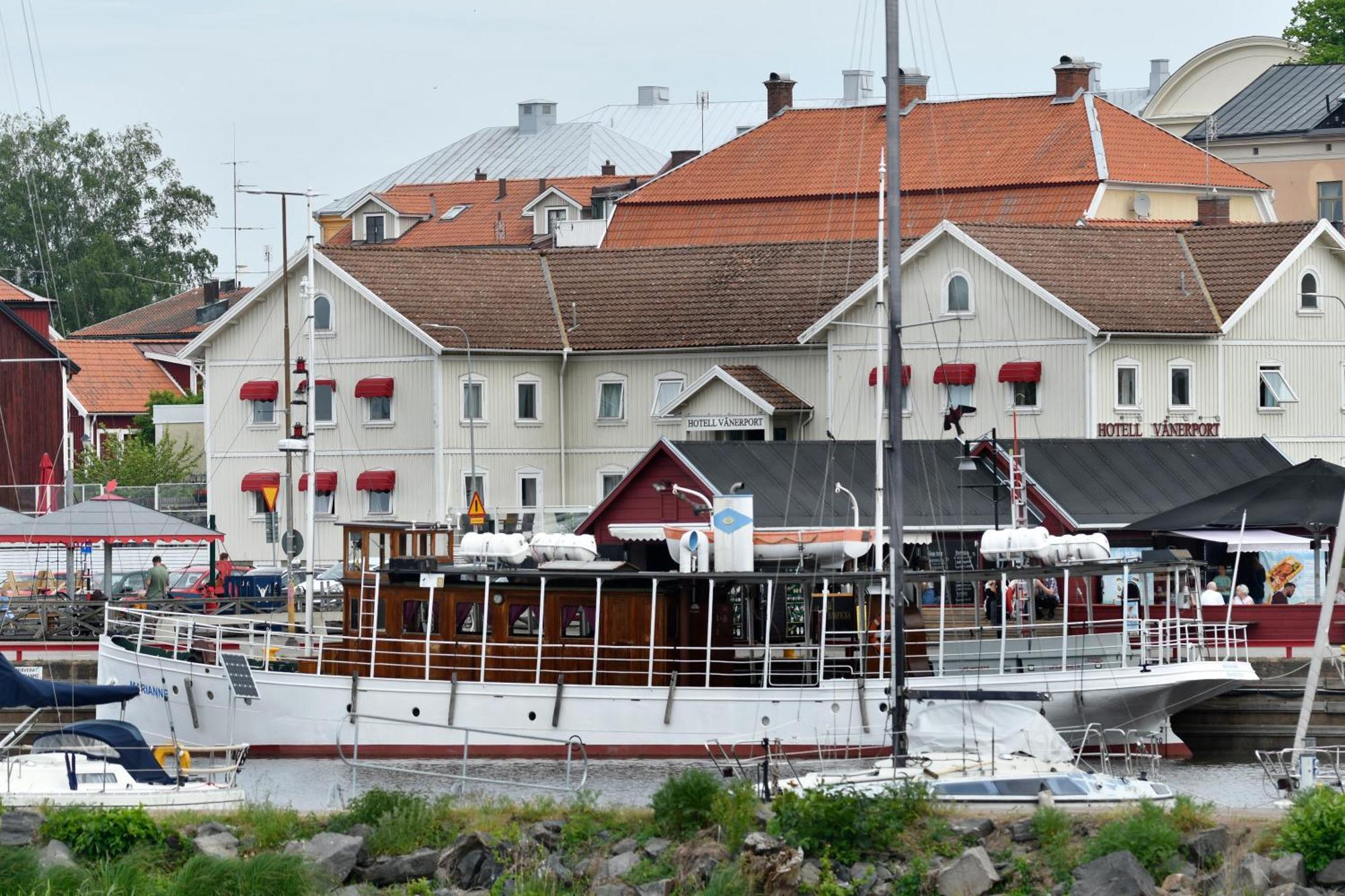 Vaenerport Lakefront Hotell Mariestad Εξωτερικό φωτογραφία